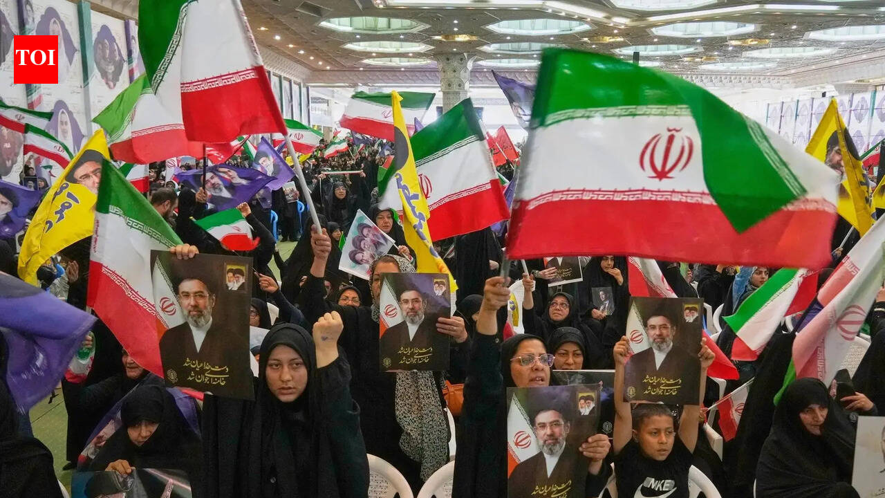 US offers up to $10 million for information on senior IRGC leaders