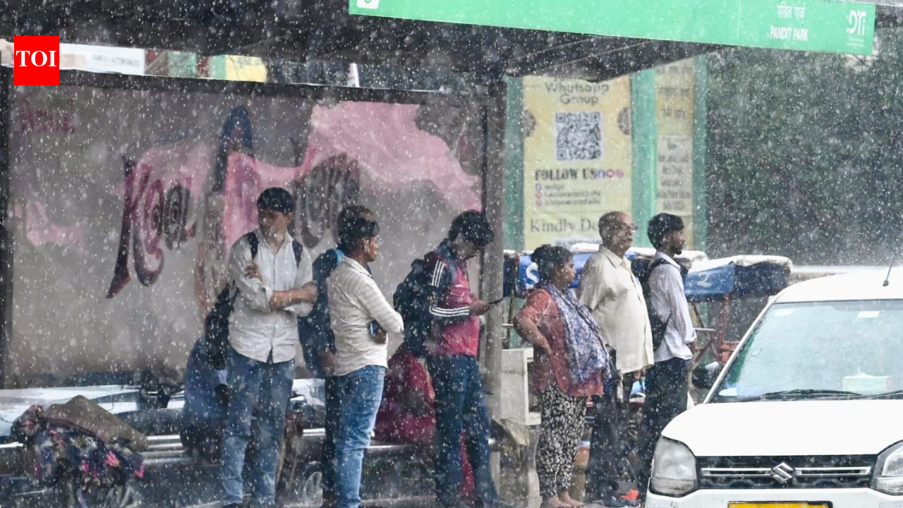 15 flights diverted as heavy rain, thunderstorms lash Delhi-NCR; traffic snarls, waterlogging reported