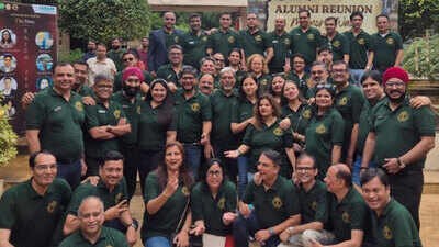ISB&M Alumni Reunite After 25 Years, Pledge Continued Support to Build a Knowledge-Driven Generation