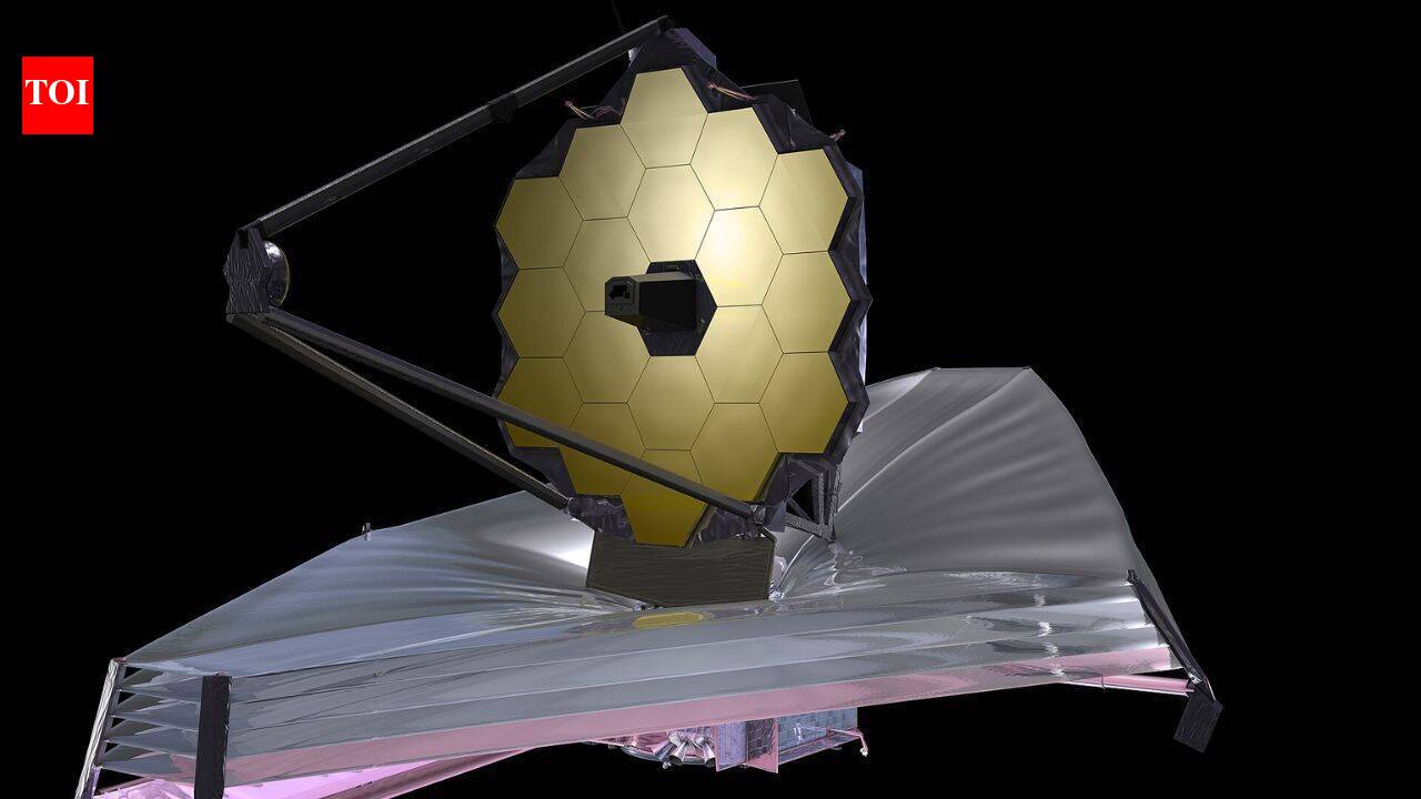 James Webb telescope discovered three Supermassive black holes from an ancient galaxy