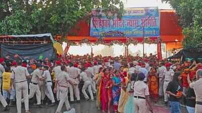 8 devotees, cop hurt as crowd surges at Singheshwar Dham