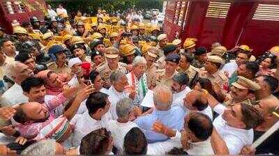 Haryana Cong protests FIRs, arrests of youth workers in Gurgaon