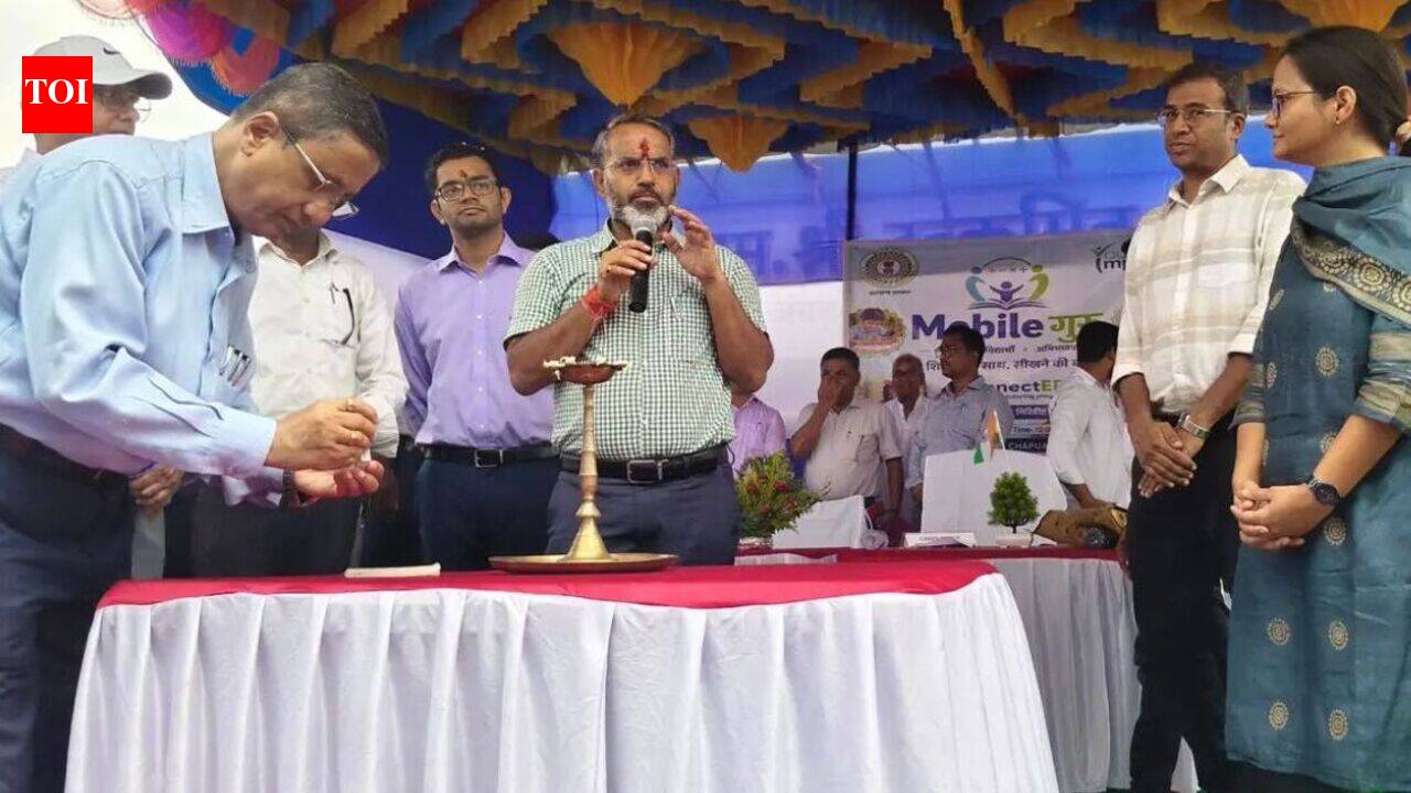 Mobile Guru App for Maths Lessons Rolled Out In Giridih School