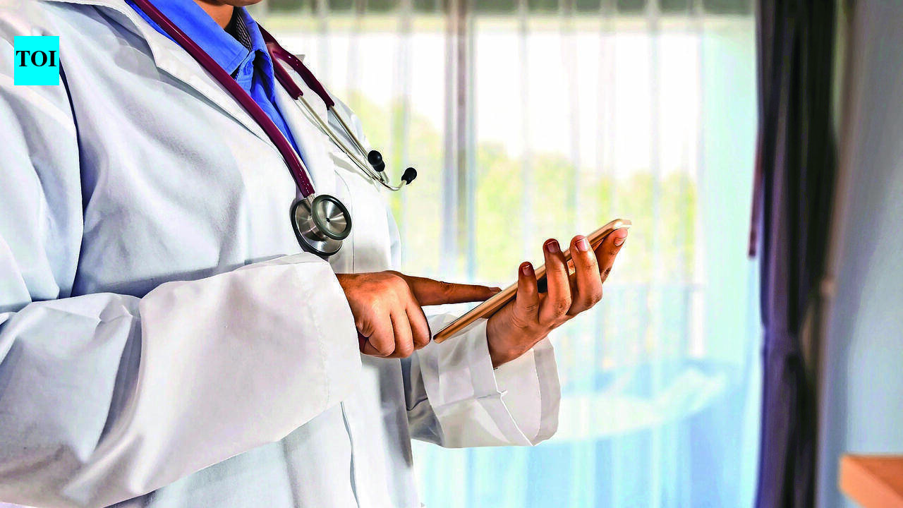 Doctors urge govt to use banks for newborn gold-ring scheme