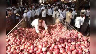 Lasalgaon onion price crosses Rs4,250 per quintal as supplies tighten; Centre taps buffer stock