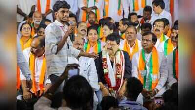 Telangana BJP chief begins two-day hunger strike over fee reimbursement