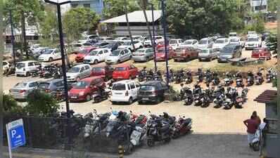 13 transport officials get adverse entries