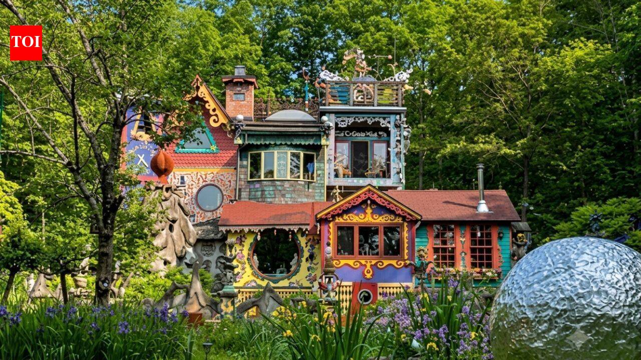 Artist turns 600-square-foot cabin into 5,000-square-foot home and living artwork over 37 years