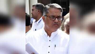After CM, ministers weigh in on JU future