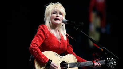 Dolly Parton, iconic American singer and songwriter who shaped country music, dies at 80