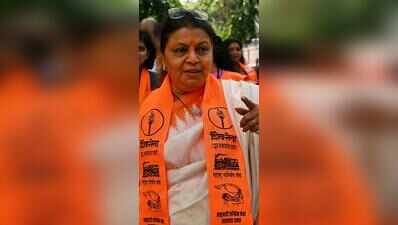 Shiv Sena’s Gurav meets BMC chief, demands disqualification of Mumbai corporator Vishakha Raut