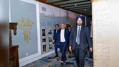 CM holds roundtable talks with TiE members in Canada