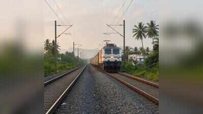 Five Rly employees get safety excellence awards