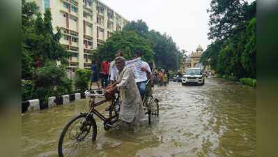 Red alert as heavy rain lashes Varanasi; schools for classes 1-8 shut