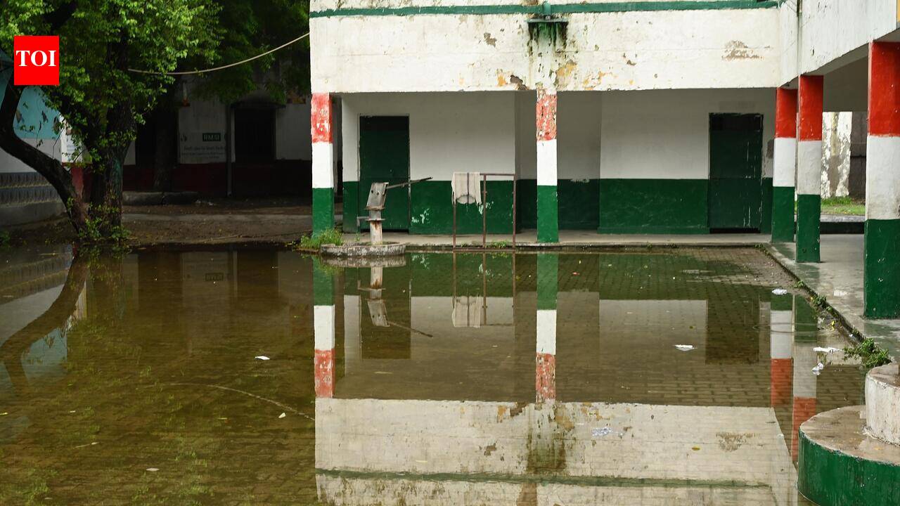 Amid infra protests, school toilets come under scanner in Noida