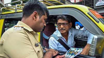 Mumbai auto drivers learn to refuse rides... in Marathi