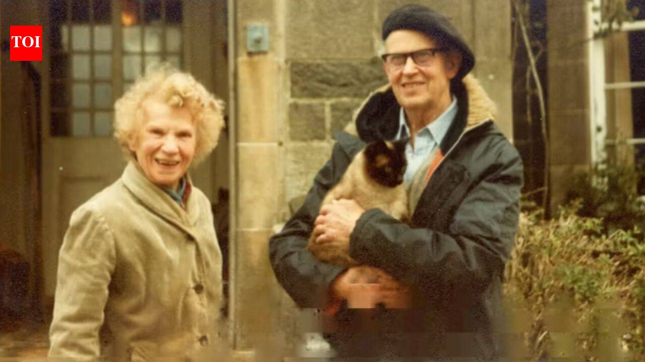A Scottish scholar and his American wife bought an island, spent decades preserving Gaelic culture