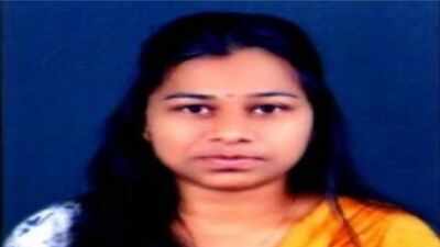 Revenue assistant Snehal Sawant dies after sickle attack by boyfriend
