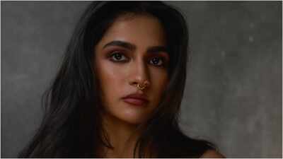 Rukmini Vasanth slammed for intimate bed scene in Yash's ‘Toxic’, fans say, ‘Wasn't expecting this from you’