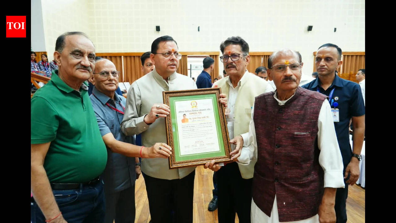 Senior citizens meet Dhami, seek better facilities for religious tourism