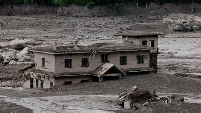 Nepal flash flood unlikely to pose major threat to UP; 105 Indians among missing tourists