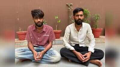 2 held for luring, robbing men through dating app