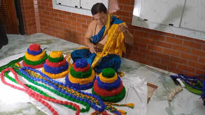 Giant rakhis take shape for Puri temple deities