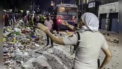 Hansi sanitation stir turns tense as police detain striking workers