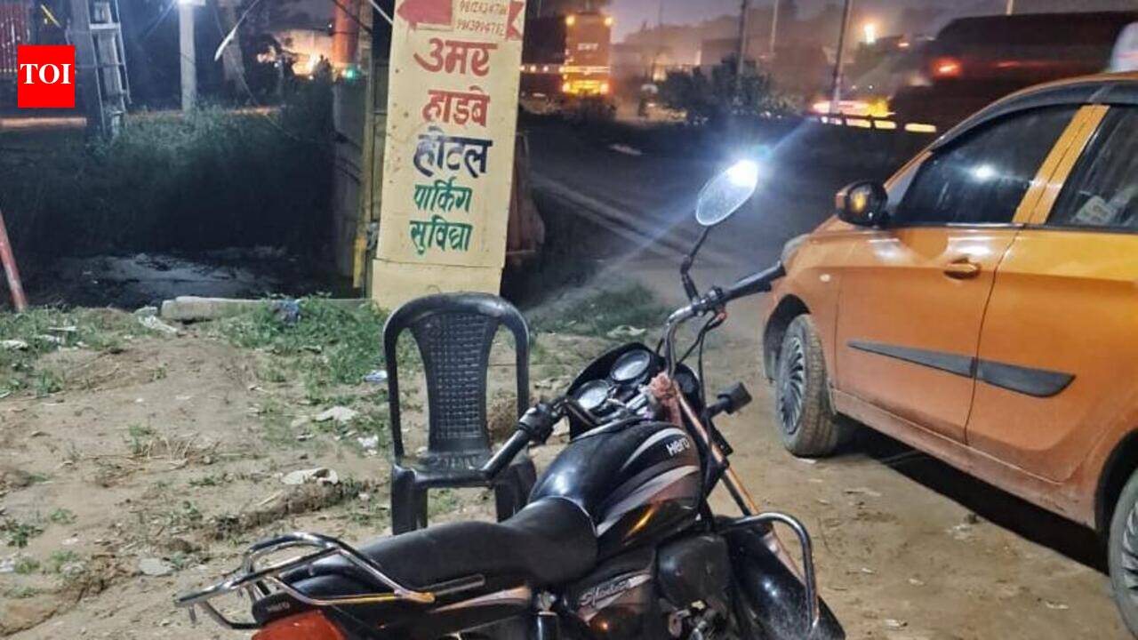 Car mows down man crossing Gurgaon-Delhi Expressway in rain