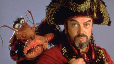 Tim Curry passes away at 80: Former co-stars Carol Burnett, Michael McKean, Luke Evans and other Hollywood celebs pay touching tribute