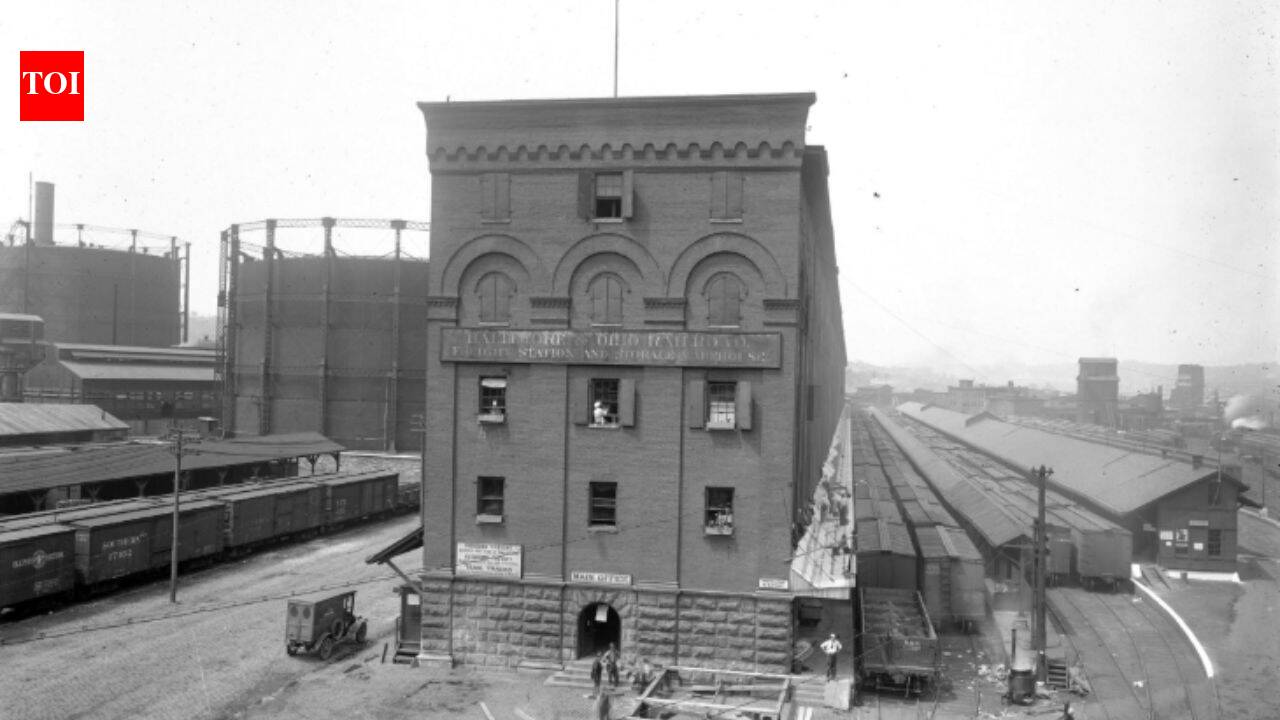 In 1904, this 1,227-foot Cincinnati warehouse was among the world’s longest; 210 feet are now gone