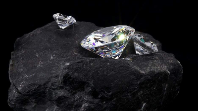 Scientists discovered what happens when diamond is hit at extreme speed, it can rapidly transform into graphite within microseconds