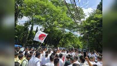 Aasu protests in Dibrugarh over soaring prices of essential commodities