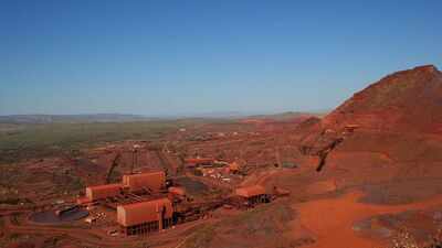 Australia’s ancient red desert rocks may be hiding a natural hydrogen secret; scientists find magnetite produces 5 times more hydrogen than solid rock
