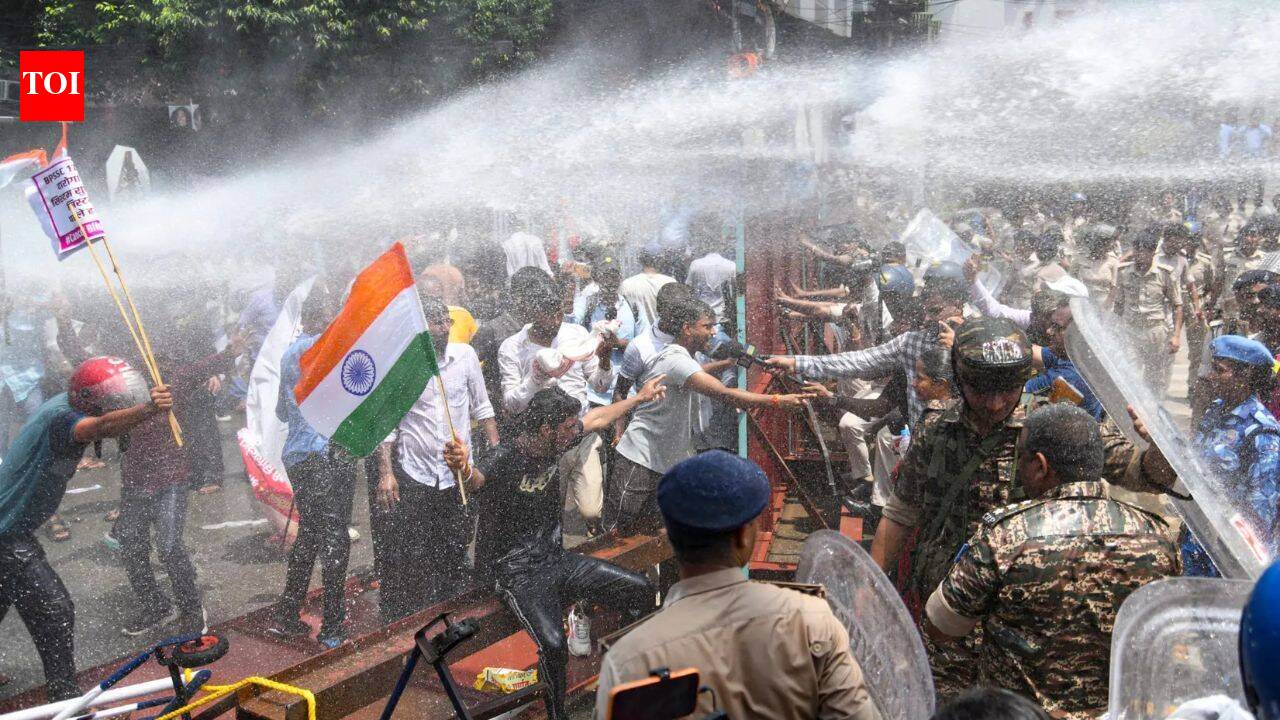 Bihar teachers' recruitment exam to be held in single phase as CM accepts key demand of protesters