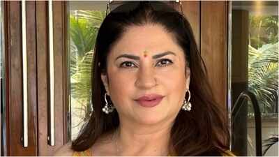 Kunickaa Sadanand takes dig at Kangana Ranaut over old rakhi ad amid Kriti Sanon row: 'Tera kutta tommy?'