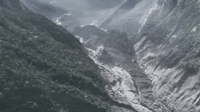 Second flood 'imminent'? Nepal halts rescue ops as China border lake begins overflowing
