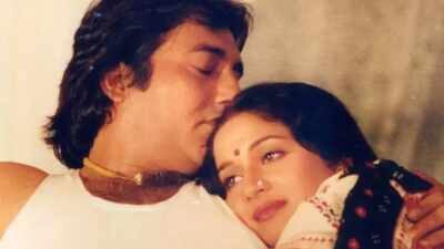 Vinod Khanna reportedly took a pay cut at age 41 for an intimate scene with 21-year old Madhuri Dixit in 'Dayavan', lost control and kept kissing her, Feroz Khan paid Rs 1 crore to retain that scene