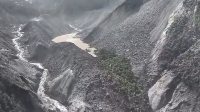 Fresh flood threat for Nepal as barrier lake breaches near China border