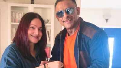 Pooja Bhatt’s brother Rahul Bhatt ties Rakhi to her, calls her his ‘protector’ on Raksha Bandhan