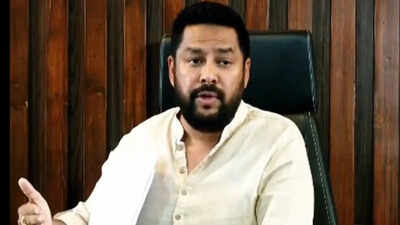 Valmiki scam: Karnataka minister B Nagendra resigns; breaks down on camera