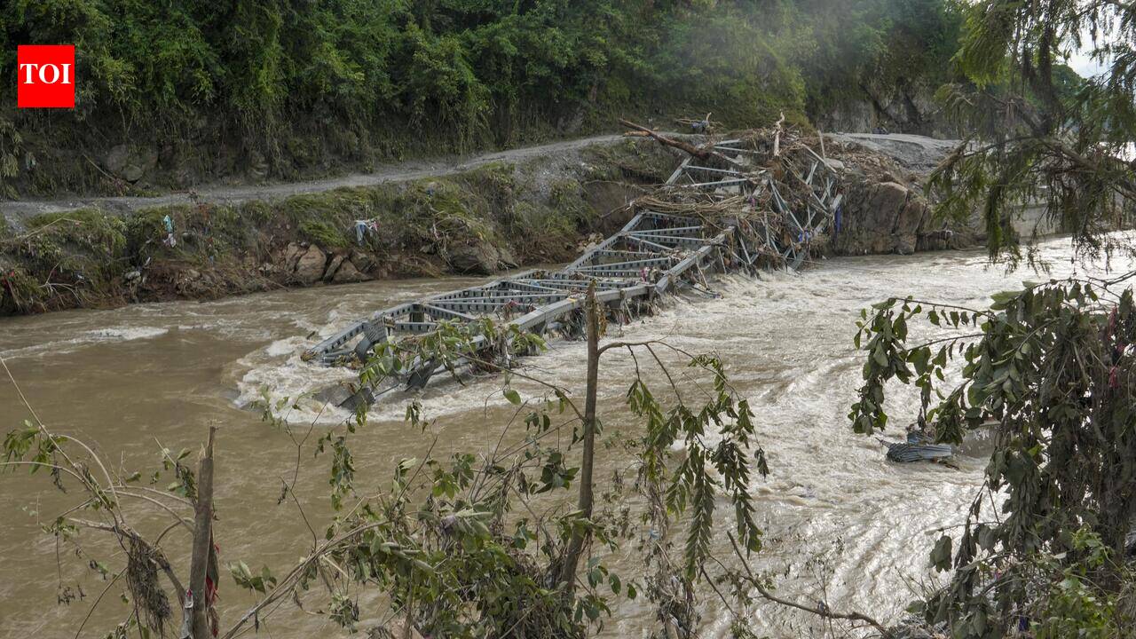 Nepal floods trigger wave of trip cancellations in state