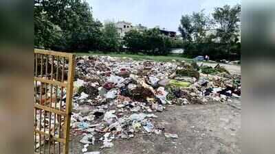 Noida forms teams to stop waste dumping at night