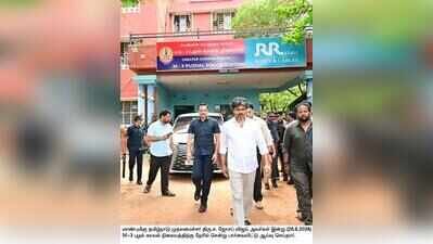 CM visits Puzhal prison, recommends rehab, books