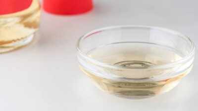Place a bowl of vinegar in a smelly room: What this simple DIY can actually do