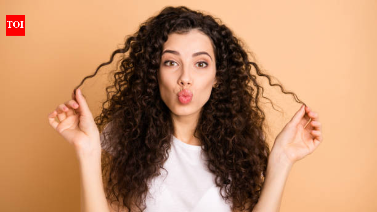 3 simple tips to turn frizzy hair into gorgeous curls