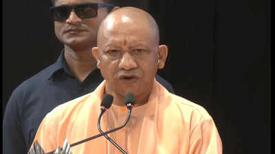 'Gang of dacoits': Yogi Adityanath says Akhilesh must apologise for UP 'loot and extortion'