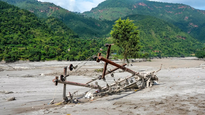 Nepal floods swept away bank vault with Rs 92.68 lakh, then 29 went after the cash