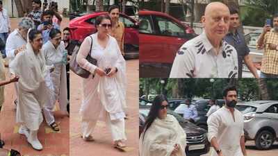 Kuku Kohli prayer meet: Aruna Irani arrives with family as Vicky Kaushal, Katrina Kaif, Rajpal Yadav, Madhoo, Poonam Dhillon, Anupam Kher, Jackie Shroff and others pay tribute