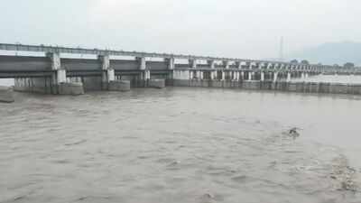 Flood fears in Bihar as several rivers cross danger marks amid Nepal rains